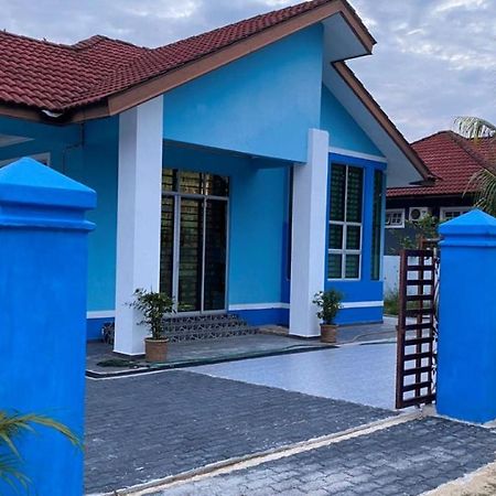 Seri Idaman Guest House Pasir Mas エクステリア 写真