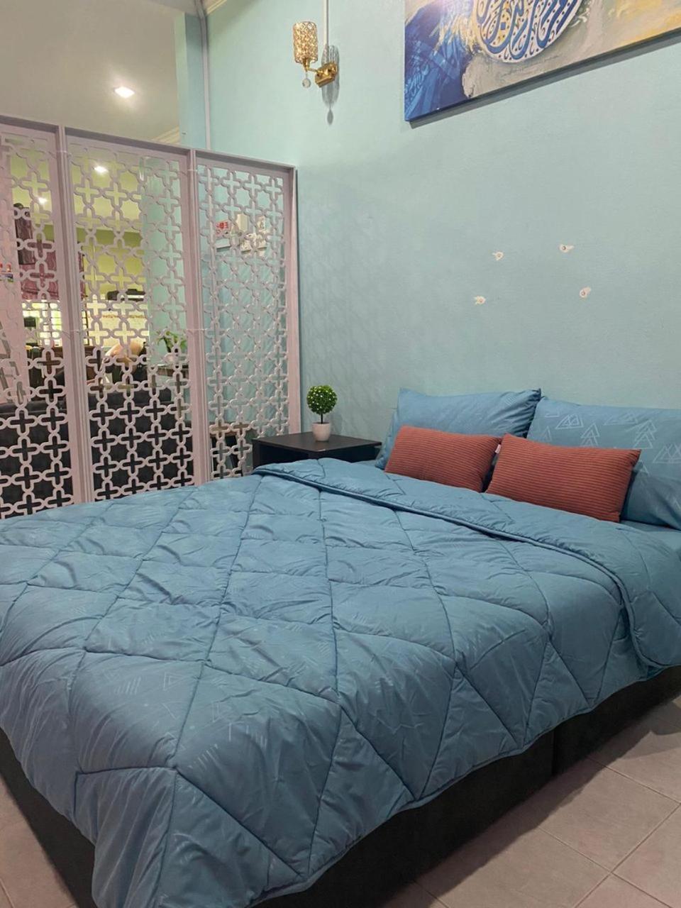 Seri Idaman Guest House Pasir Mas エクステリア 写真